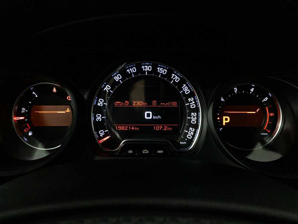 Ситроен Ц5 б/у, 2013, Автоматическая. Фото: #11