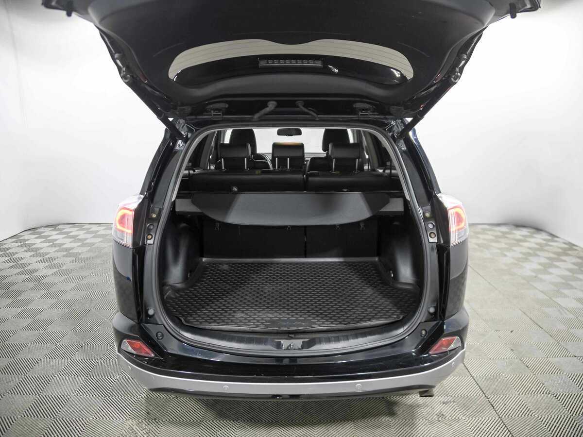 Toyota RAV4 б/у, 2017, Автоматическая. Фото: #21