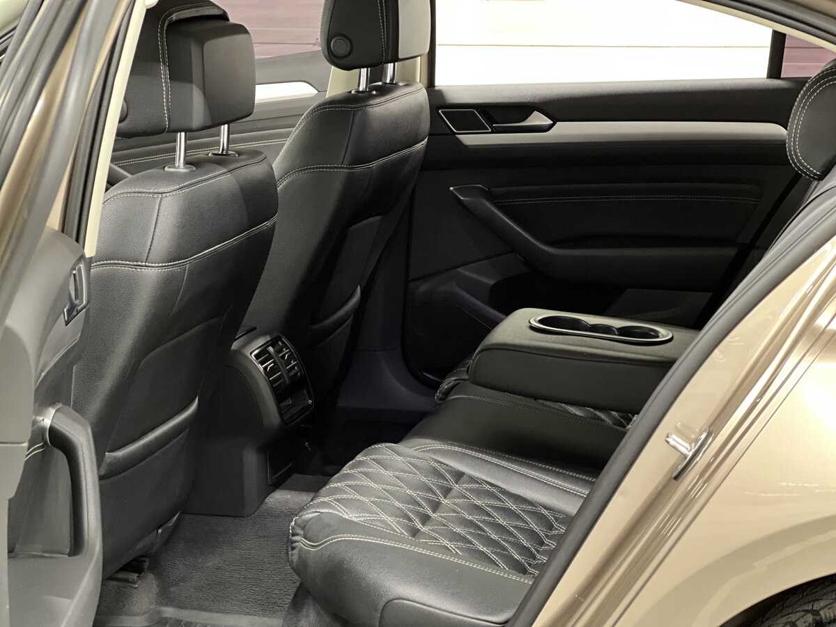 Volkswagen Passat б/у, 2016, Роботизированная. Фото: #11