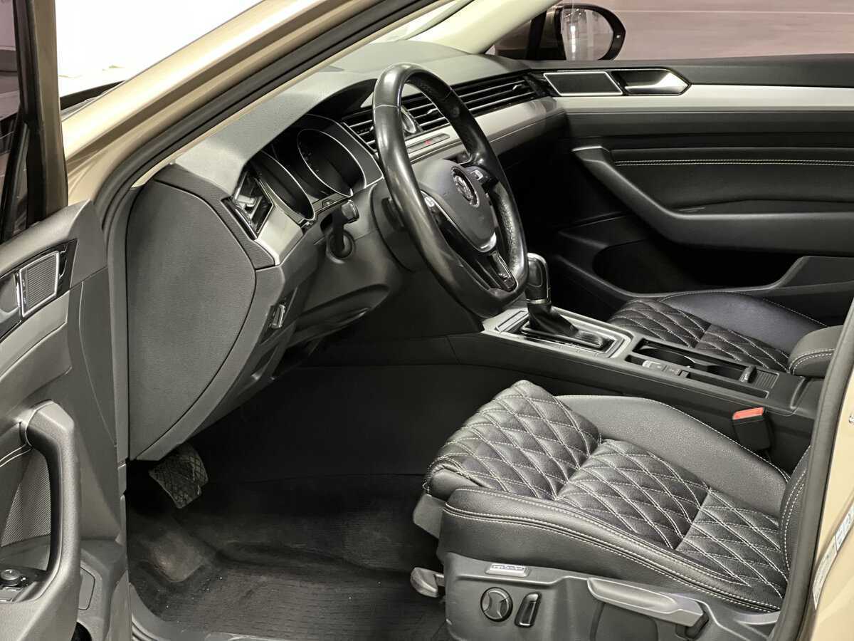 Volkswagen Passat б/у, 2016, Роботизированная. Фото: #15