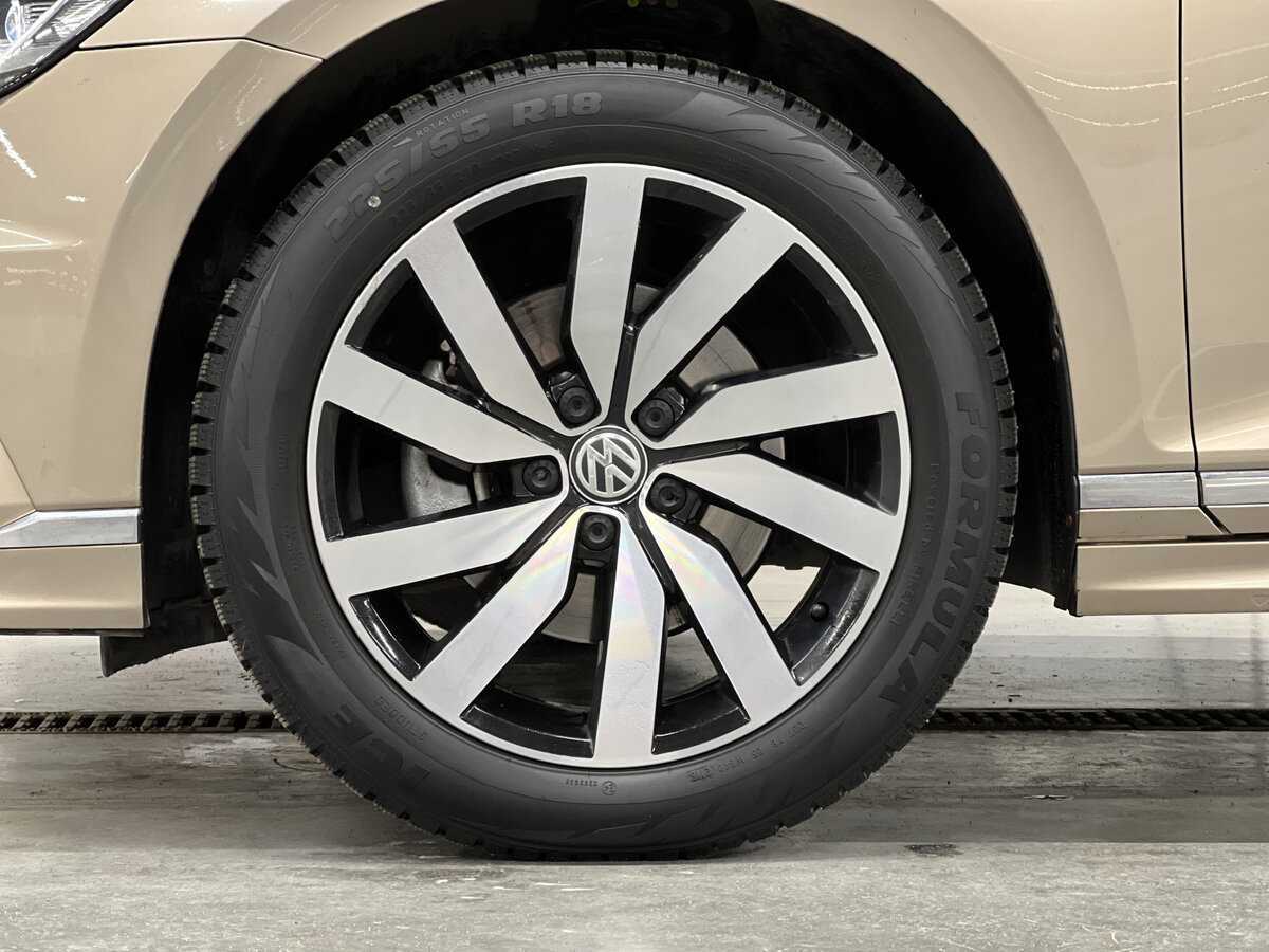 Volkswagen Passat б/у, 2016, Роботизированная. Фото: #17