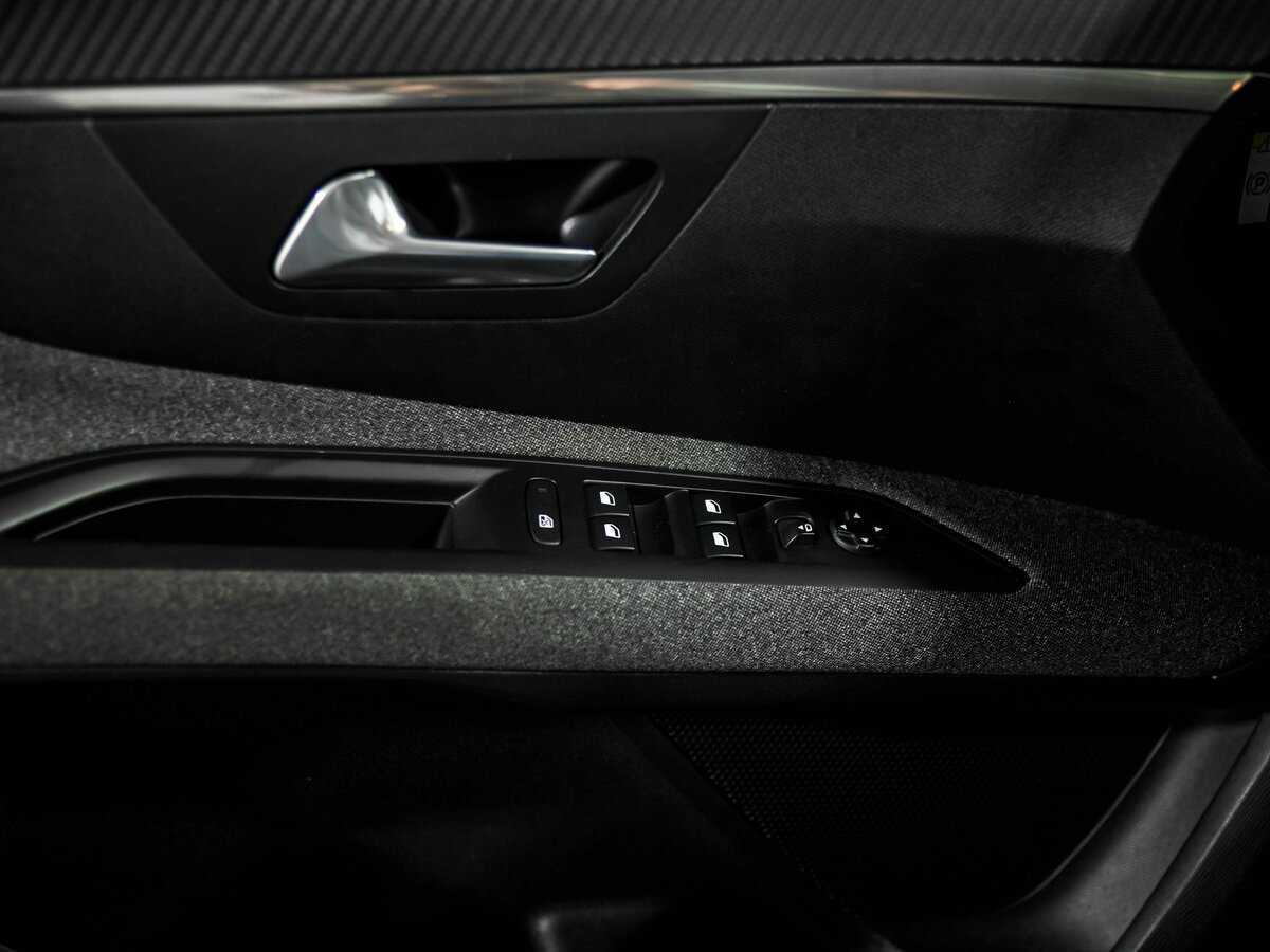 Peugeot 3008 б/у, 2020, Автоматическая. Фото: #10