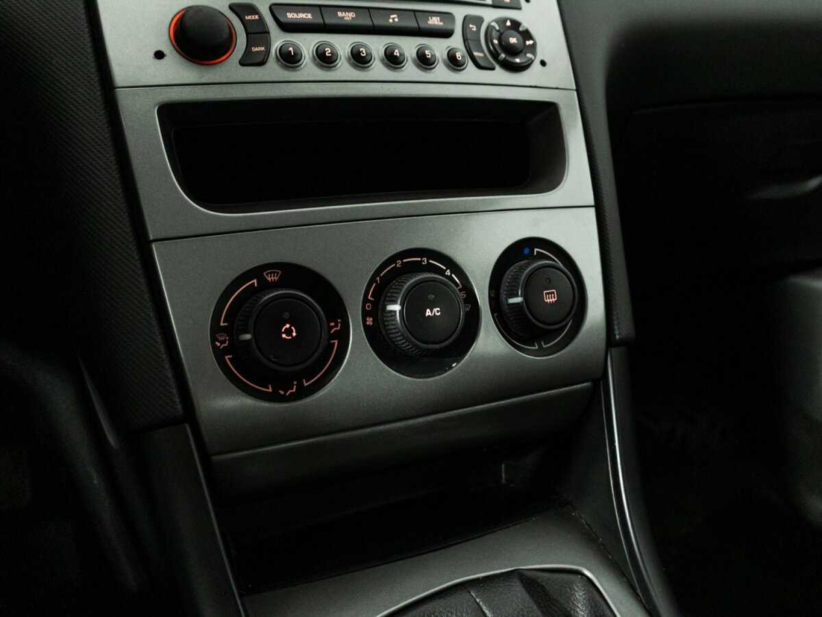 Пежо 408 б/у, 2013, Механическая. Фото: #14