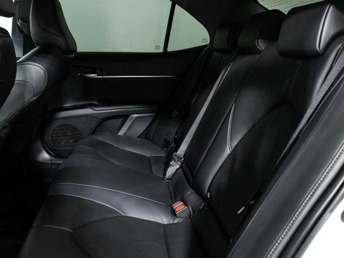 Тойота Камри б/у, 2018, Автоматическая. Фото: #9