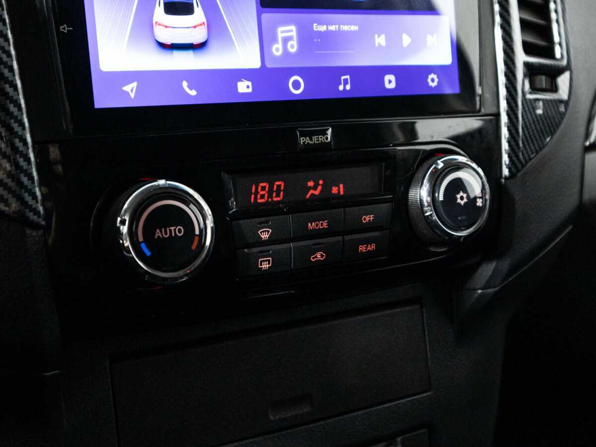 Митсубиши Паджеро б/у, 2014, Автоматическая. Фото: #15