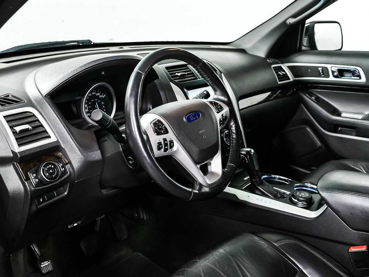 Ford Explorer б/у, 2014, Автоматическая. Фото: #12