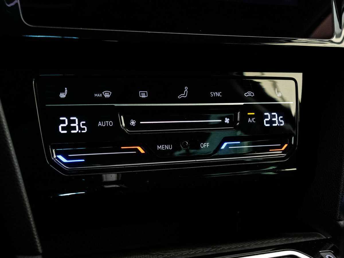 Volkswagen Passat б/у, 2020, Роботизированная. Фото: #16