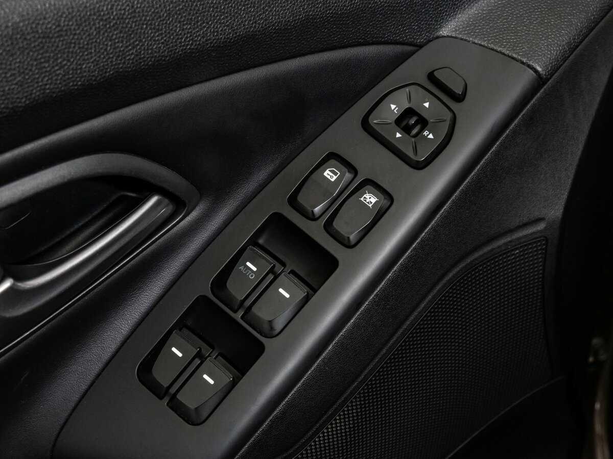 Hyundai ix35 б/у, 2015, Автоматическая. Фото: #20