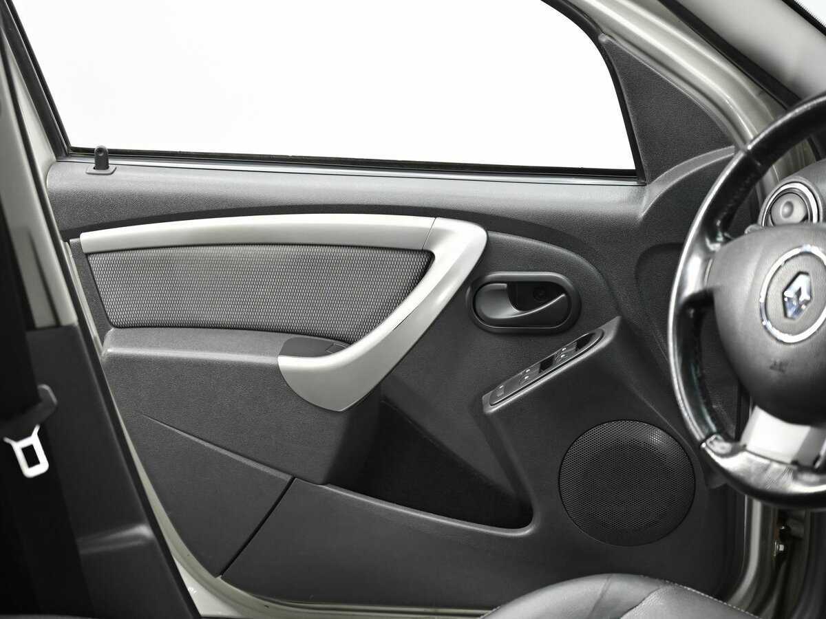 Renault Duster б/у, 2014, Механическая. Фото: #4