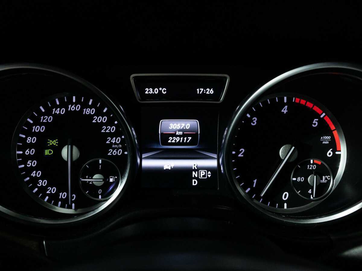 Mercedes-Benz M-Класс б/у, 2012, Автоматическая. Фото: #11