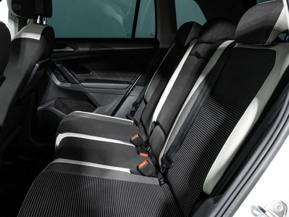 Volkswagen Tiguan б/у, 2020, Роботизированная. Фото: #9