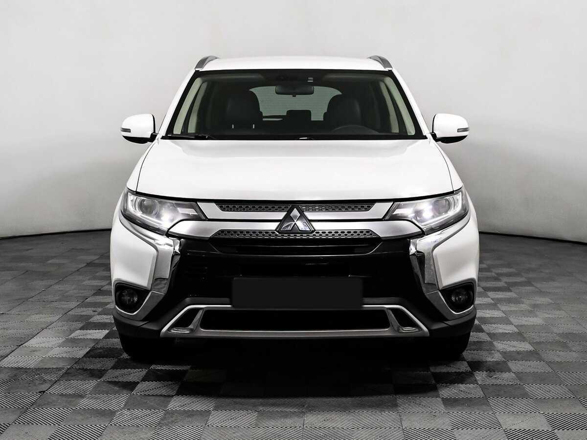 Mitsubishi Outlander б/у, 2019, Вариатор. Фото: #1