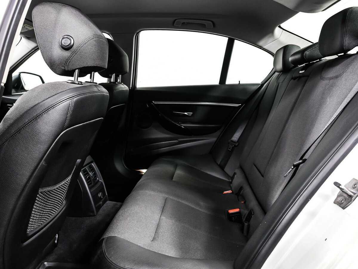 BMW 3 серии б/у, 2016, Автоматическая. Фото: #12