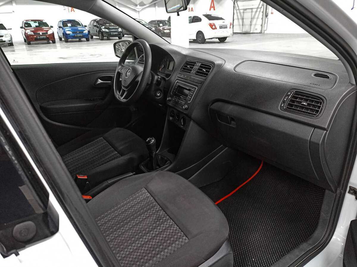 Volkswagen Polo б/у, 2019, Механическая. Фото: #9