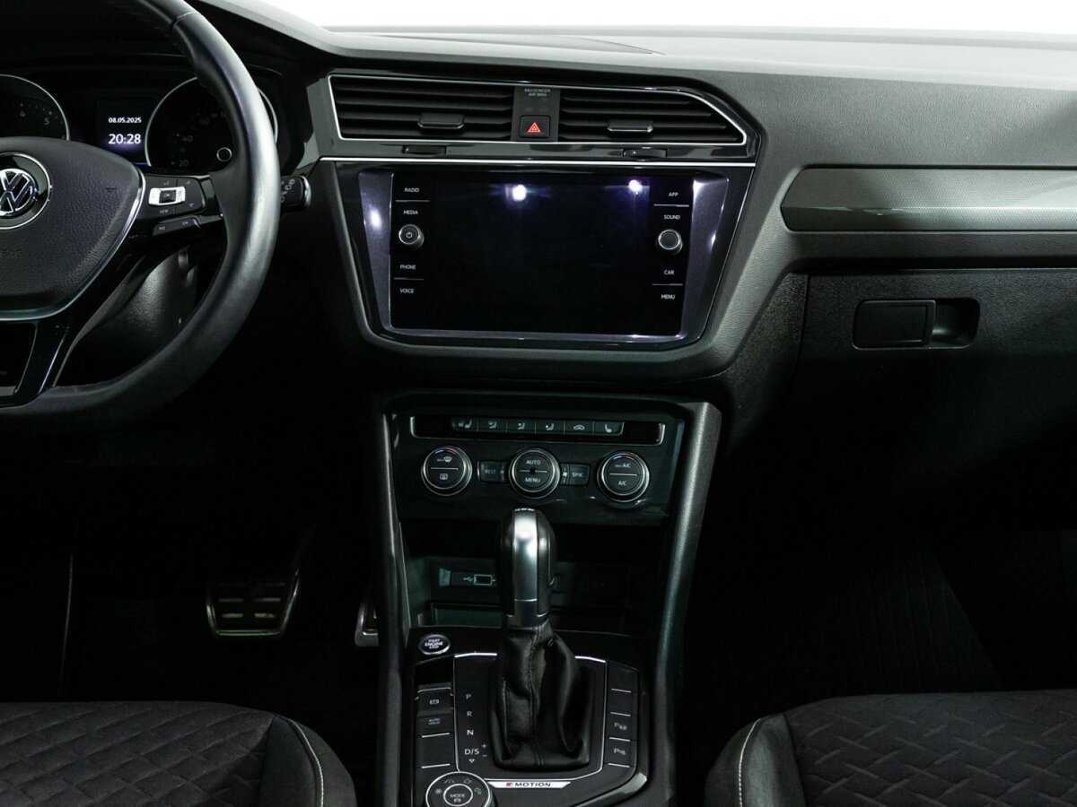 Фольксваген Тигуан б/у, 2018, Роботизированная. Фото: #13