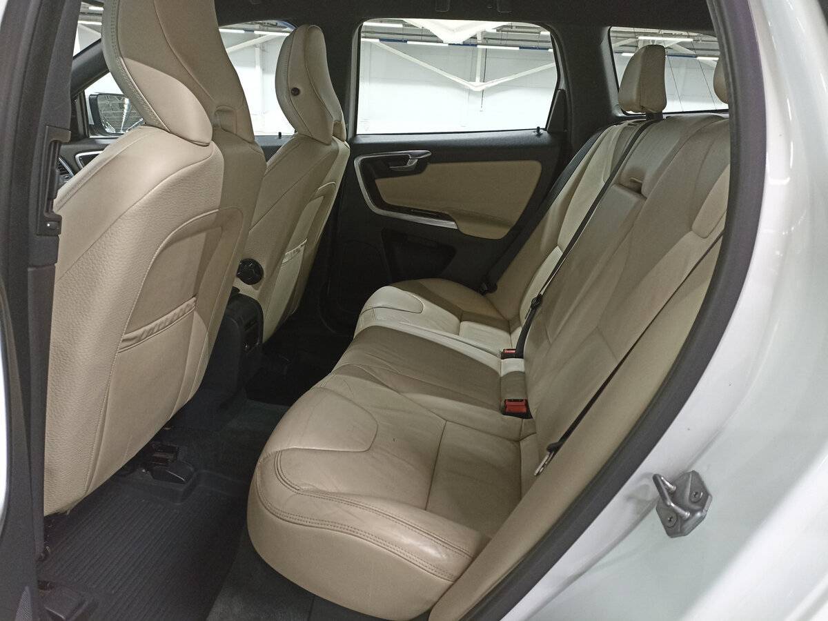 Volvo XC60 б/у, 2013, Автоматическая. Фото: #11