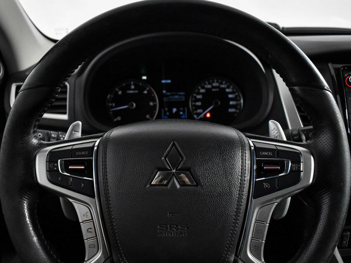 Mitsubishi Pajero Sport б/у, 2018, Автоматическая. Фото: #17