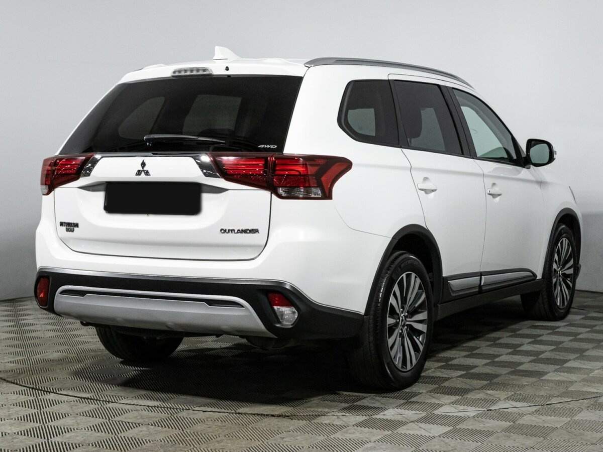 Mitsubishi Outlander б/у, 2019, Вариатор. Фото: #4