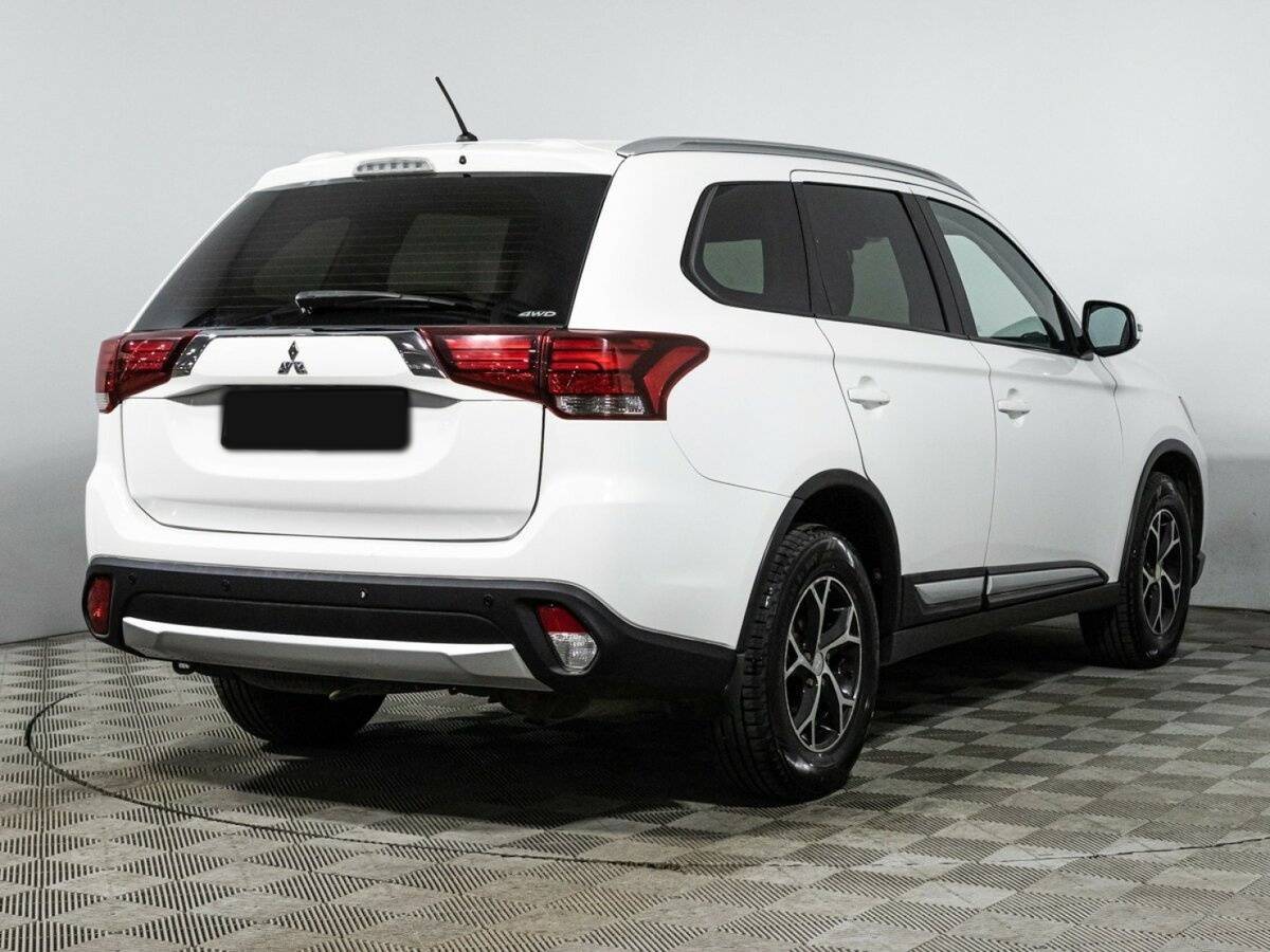 Mitsubishi Outlander б/у, 2016, Вариатор. Фото: #4