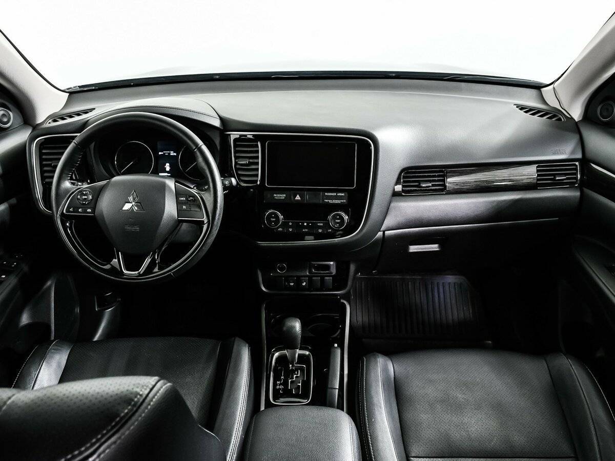 Mitsubishi Outlander б/у, 2018, Вариатор. Фото: #10