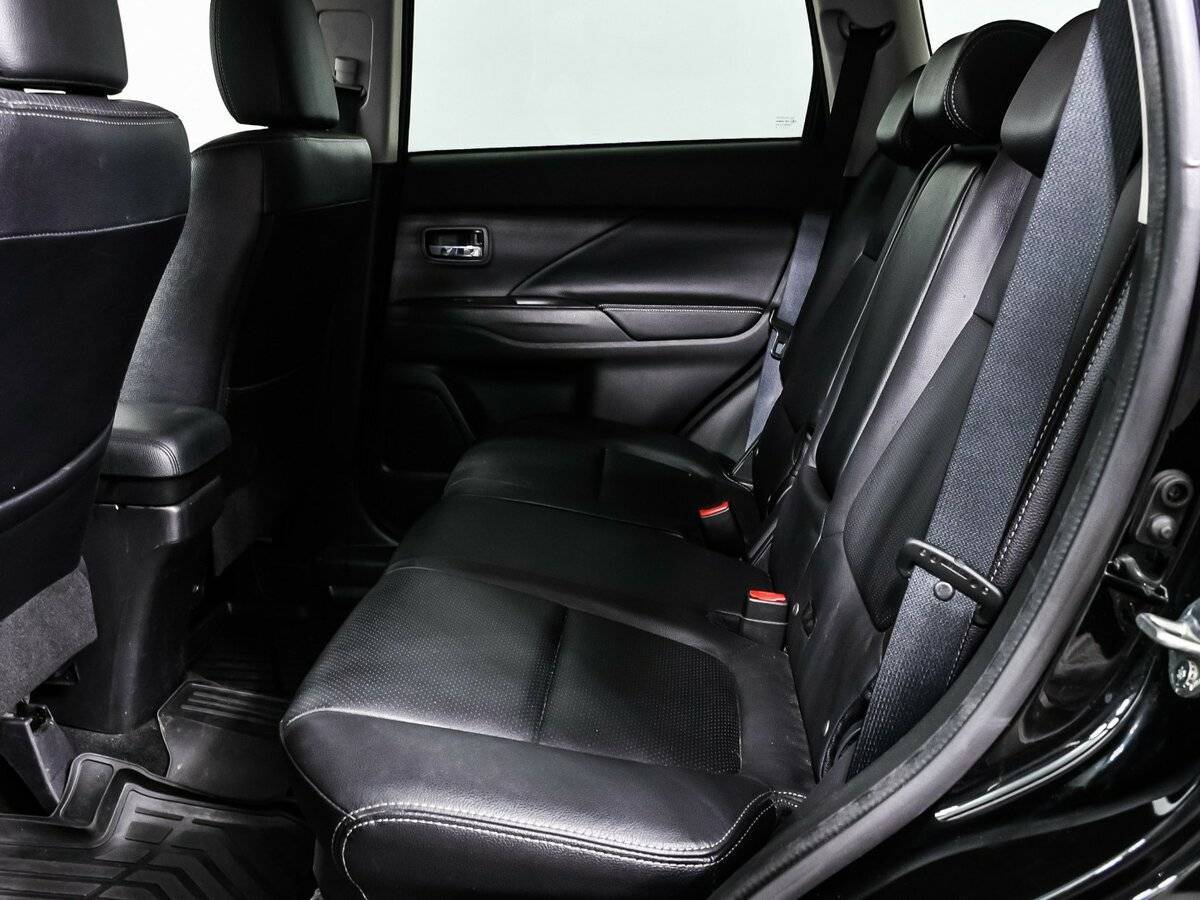 Mitsubishi Outlander б/у, 2018, Вариатор. Фото: #11