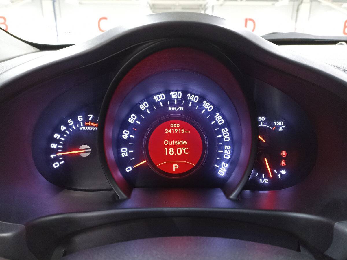 Kia Sportage б/у, 2012, Автоматическая. Фото: #12