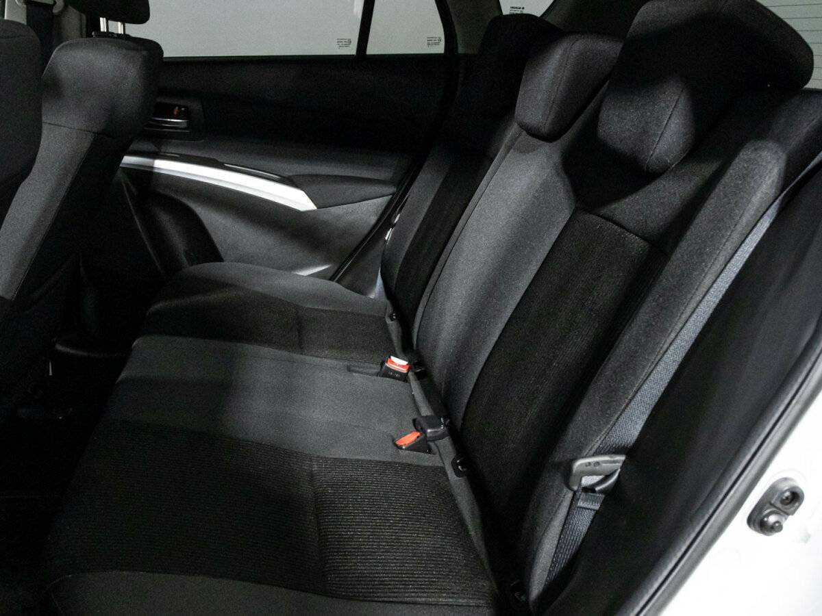 Suzuki SX4 б/у, 2016, Автоматическая. Фото: #9