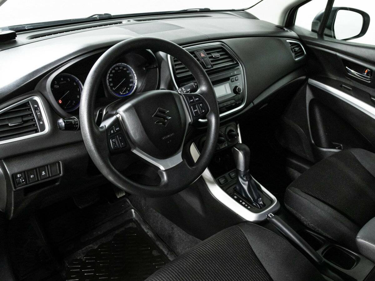 Suzuki SX4 б/у, 2016, Автоматическая. Фото: #10