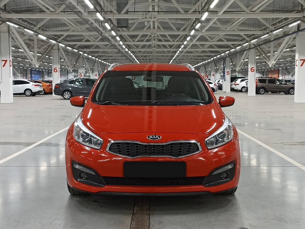 Kia Ceed б/у, 2016, Автоматическая. Фото: #1