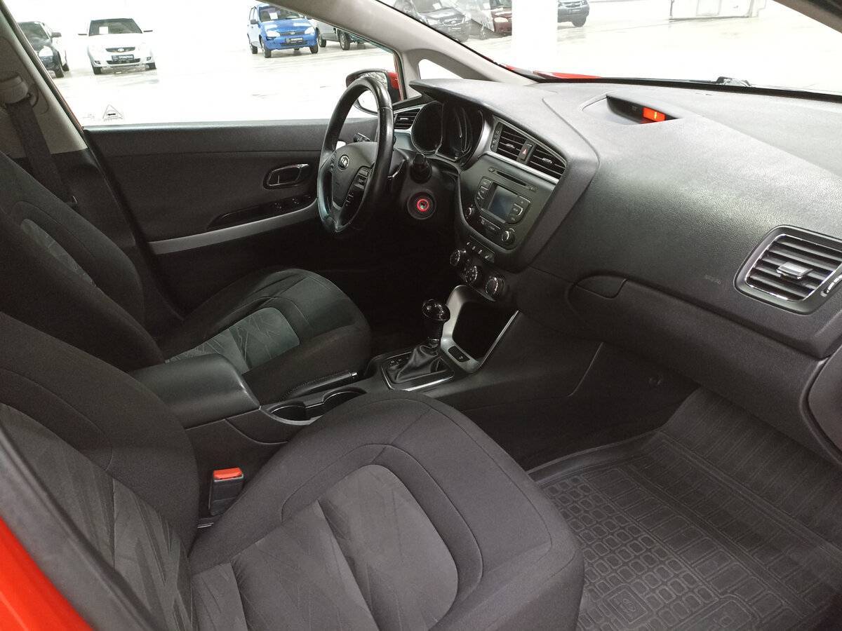 Kia Ceed б/у, 2016, Автоматическая. Фото: #10