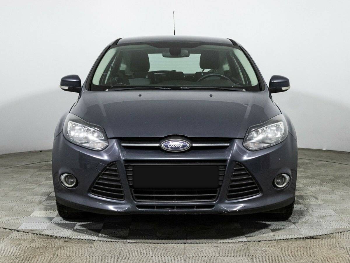 Ford Focus б/у, 2013, Механическая. Фото: #1