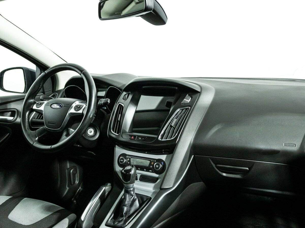 Ford Focus б/у, 2013, Механическая. Фото: #8