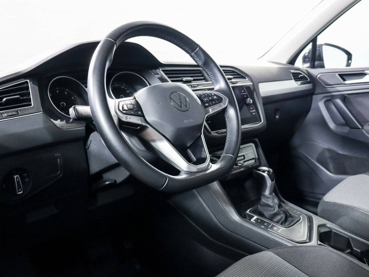 Volkswagen Tiguan б/у, 2021, Роботизированная. Фото: #13