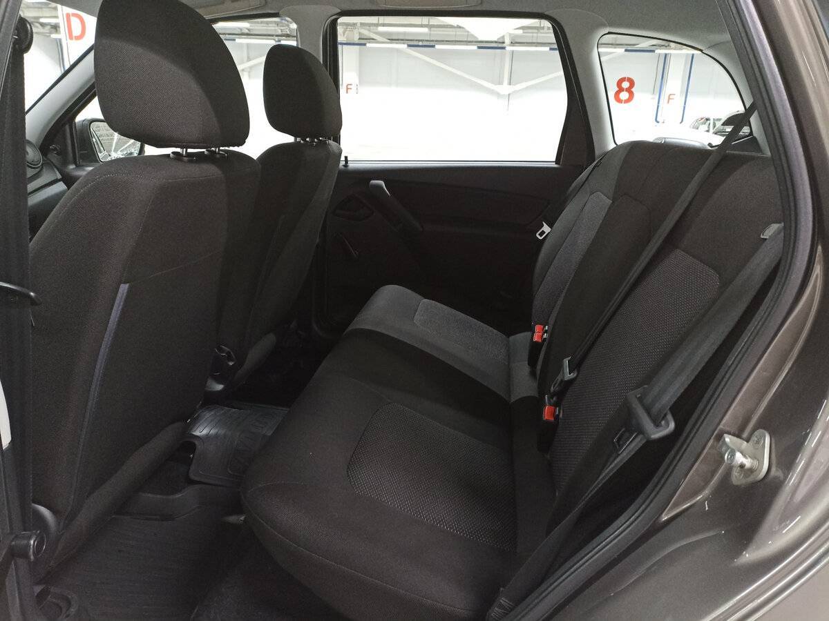 Lada (ВАЗ) Granta б/у, 2019, Механическая. Фото: #11