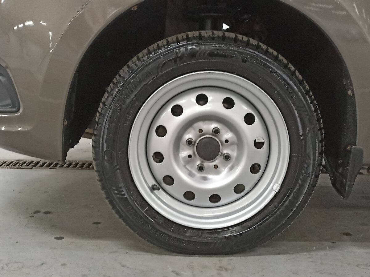 Lada (ВАЗ) Granta б/у, 2019, Механическая. Фото: #17