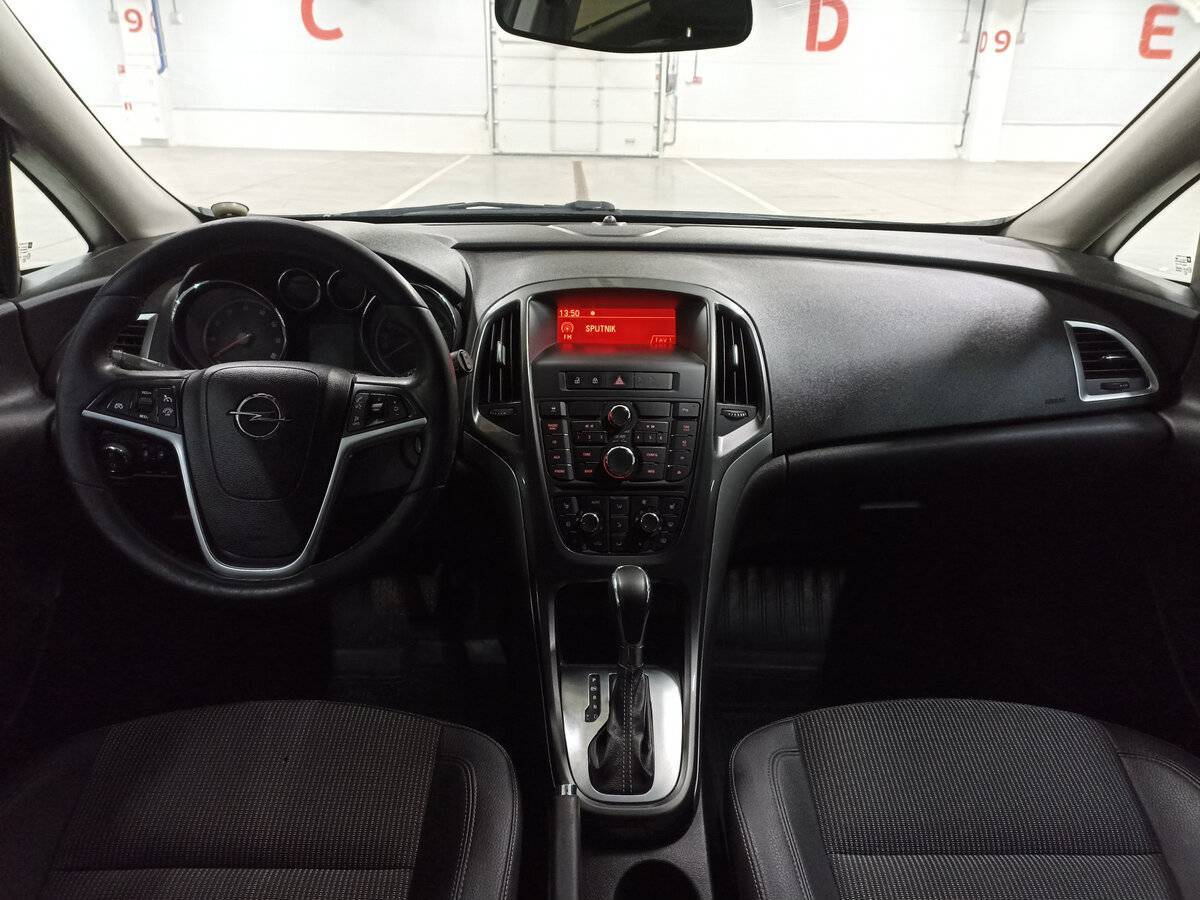 Opel Astra б/у, 2012, Автоматическая. Фото: #13