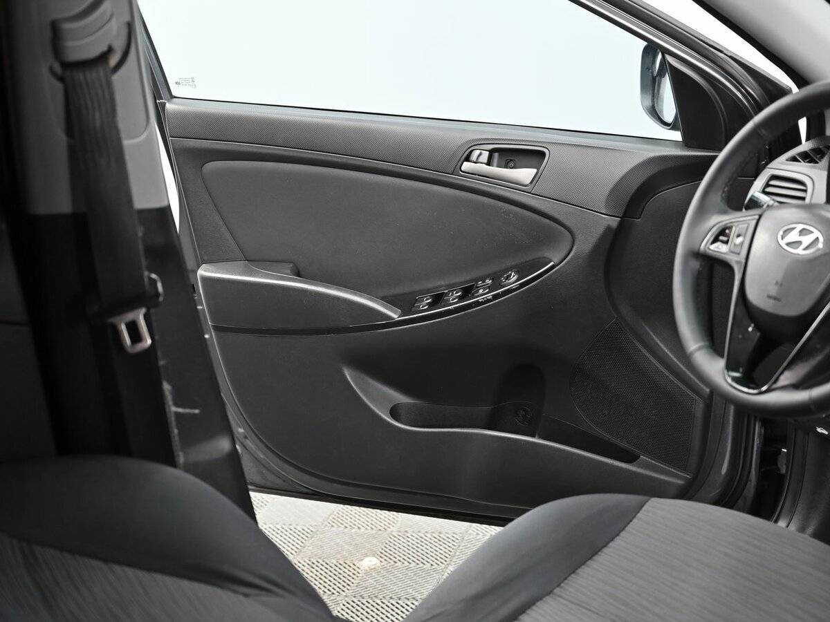 Hyundai Solaris б/у, 2014, Автоматическая. Фото: #5