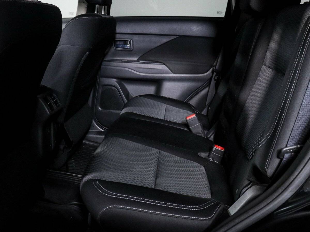 Mitsubishi Outlander б/у, 2019, Вариатор. Фото: #9