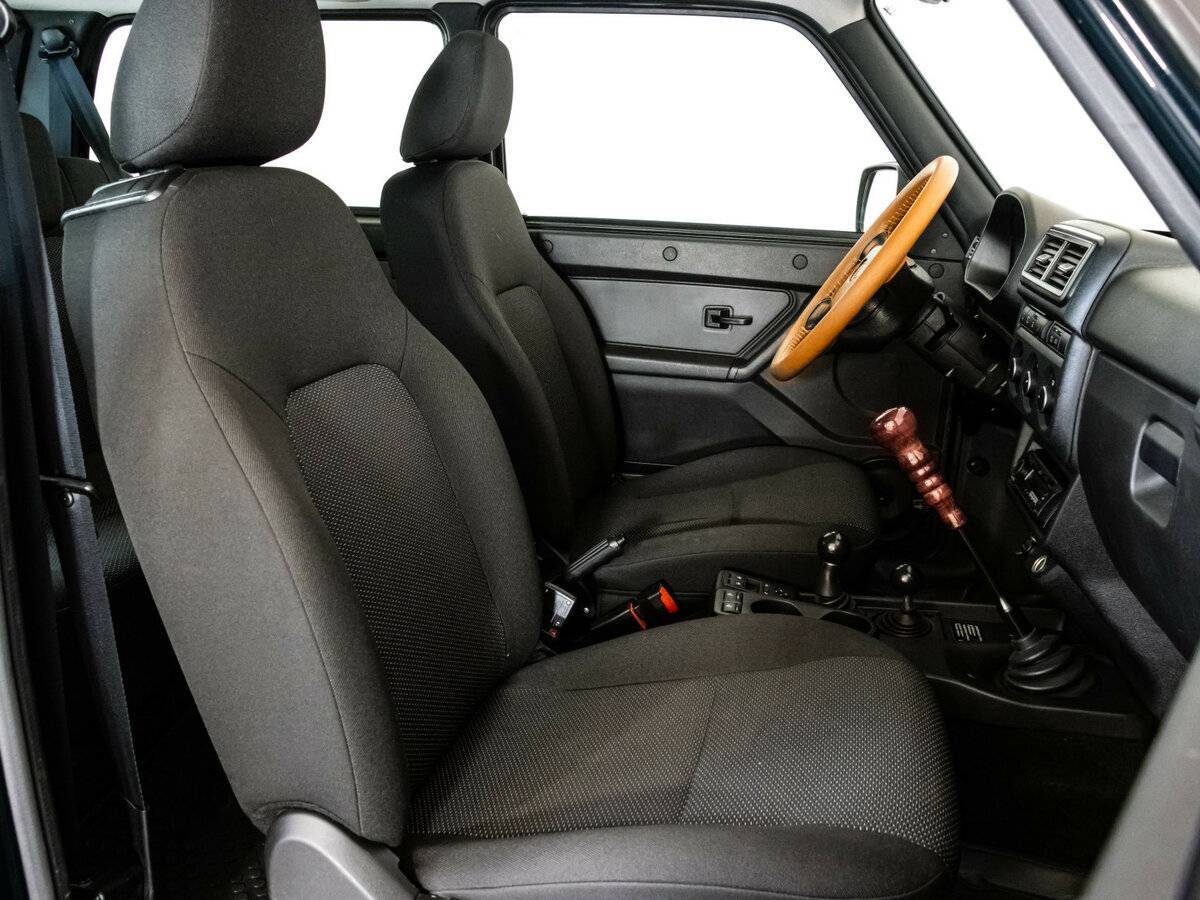 Лада (ВАЗ) Нива Лэдженд б/у, 2024, Механическая. Фото: #12