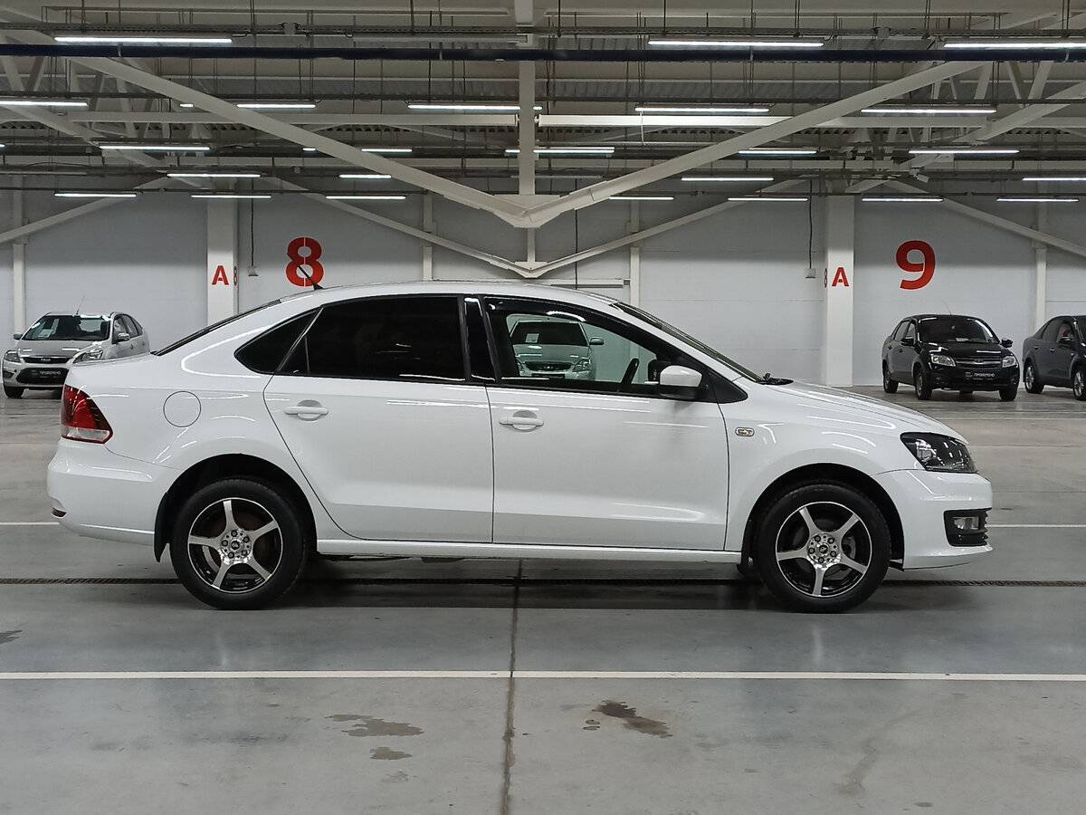 Volkswagen Polo б/у, 2016, Механическая. Фото: #3