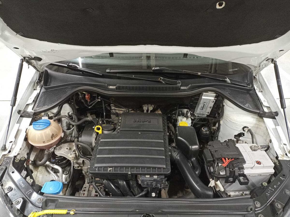 Volkswagen Polo б/у, 2016, Механическая. Фото: #8