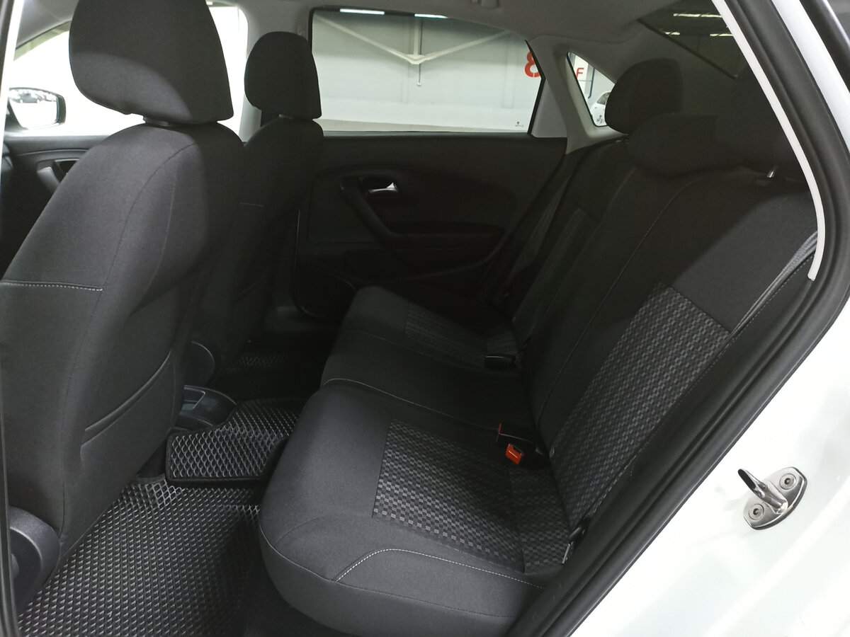 Volkswagen Polo б/у, 2016, Механическая. Фото: #11