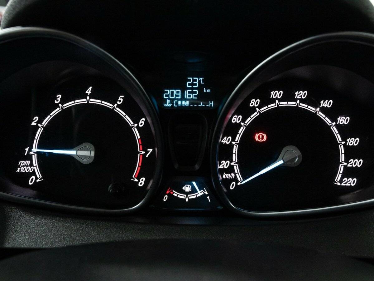 Форд Фиеста б/у, 2015, Механическая. Фото: #11