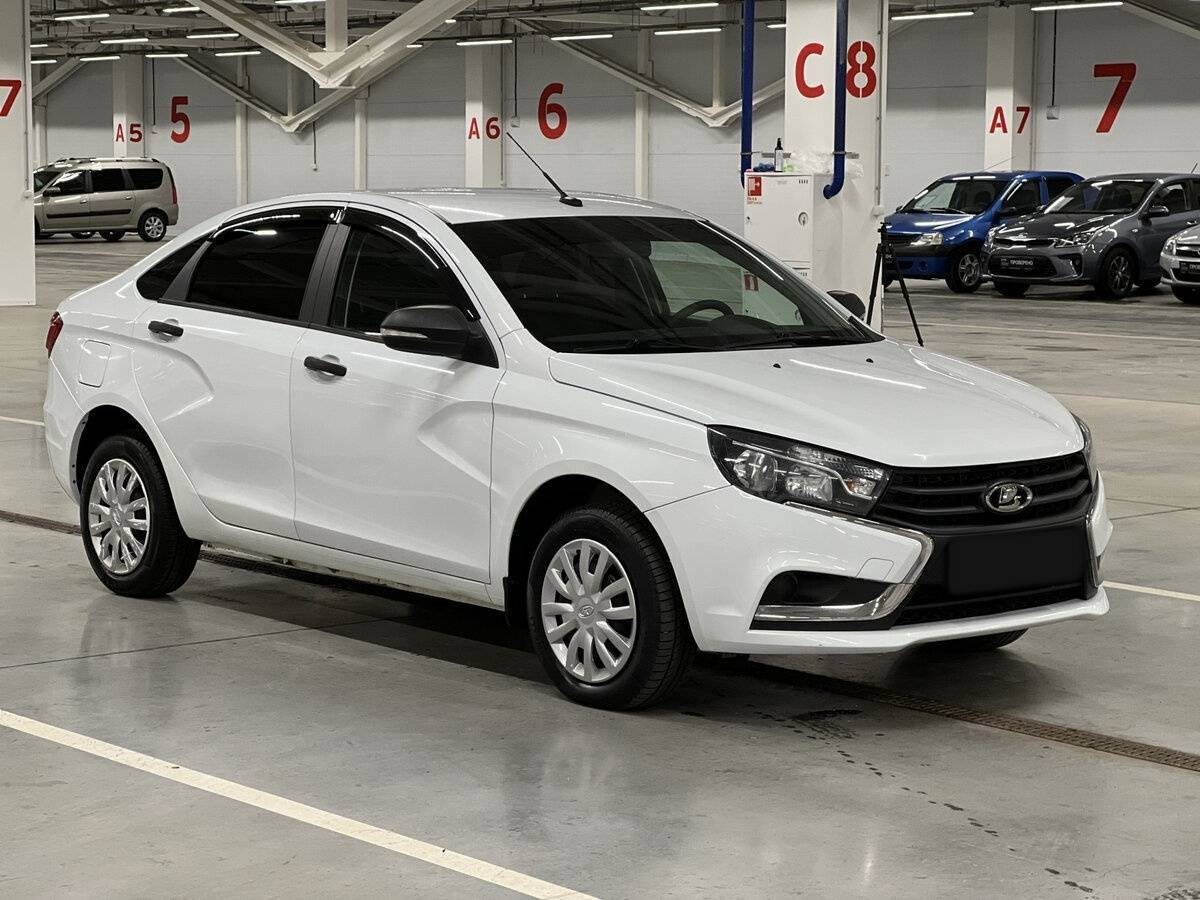 Lada (ВАЗ) Vesta б/у, 2018, Механическая. Фото: #2