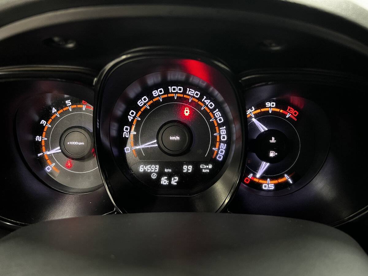 Lada (ВАЗ) Vesta б/у, 2018, Механическая. Фото: #12