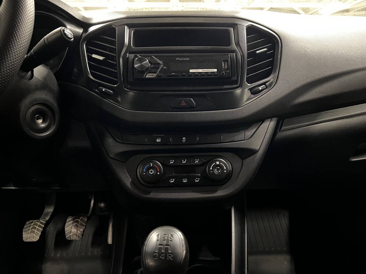 Lada (ВАЗ) Vesta б/у, 2018, Механическая. Фото: #14