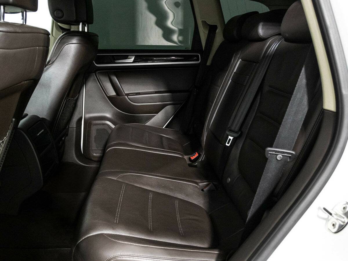 Фольксваген Туарег б/у, 2013, Автоматическая. Фото: #9