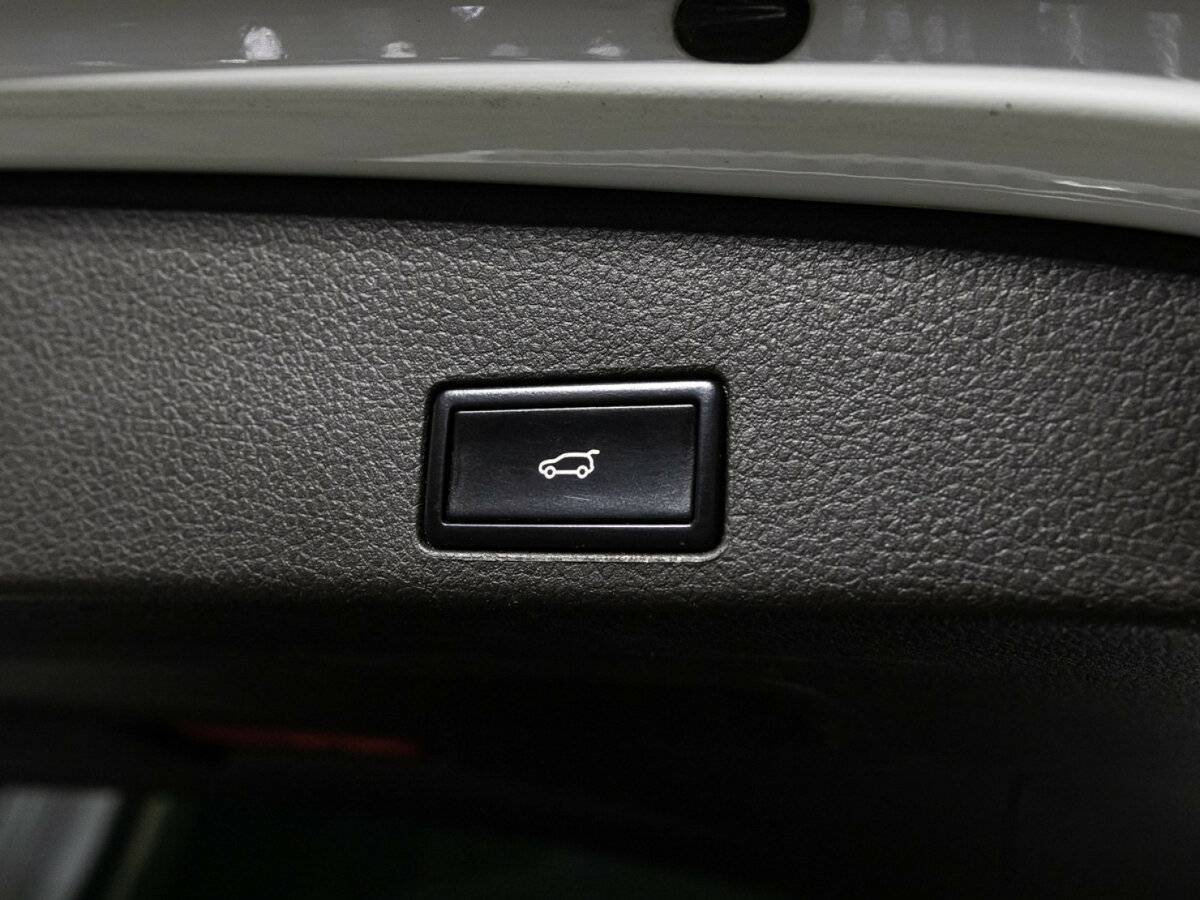 Фольксваген Туарег б/у, 2013, Автоматическая. Фото: #15