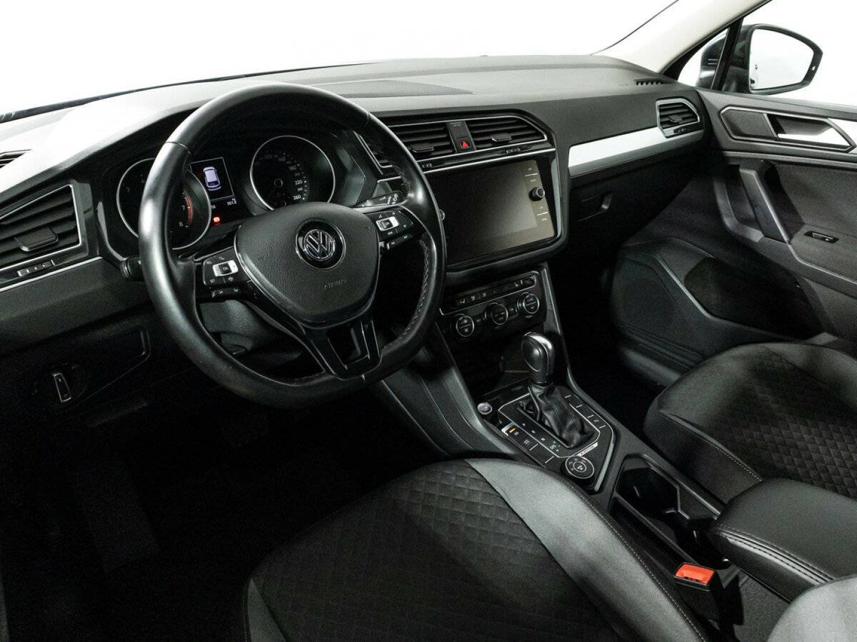 Volkswagen Tiguan б/у, 2020, Роботизированная. Фото: #10