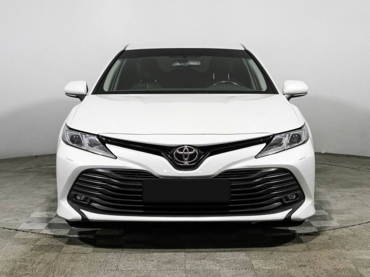 Toyota Camry б/у, 2020, Автоматическая. Фото: #1